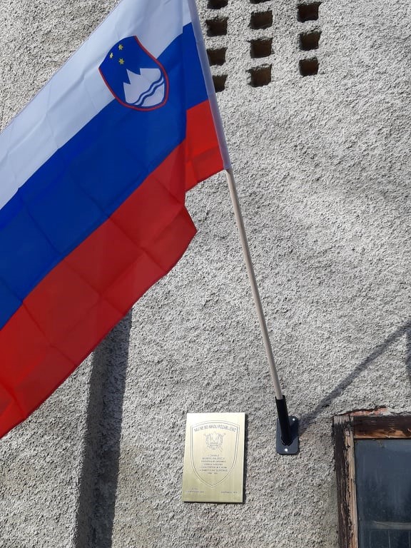 Družina Breznik, Kobilščak 2