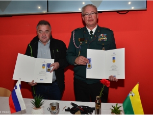 Gornja Radgona - podelitev spominskih medalj ob 30- letnici samostojne in neodvisne države RS