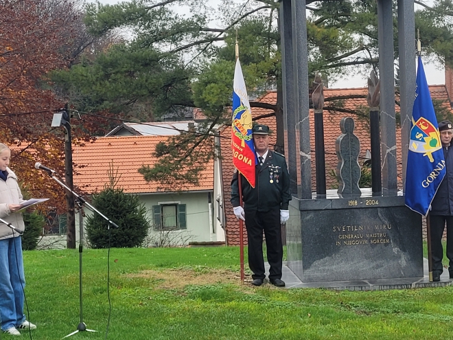Učna ura pri svetilniku miru
