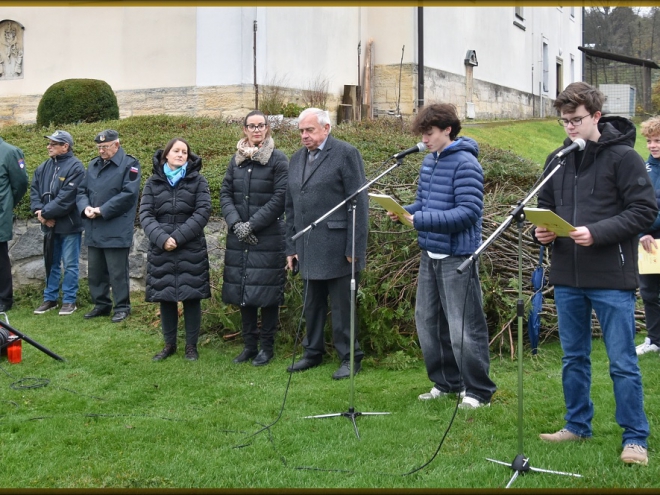 Učna ura pri svetilniku miru