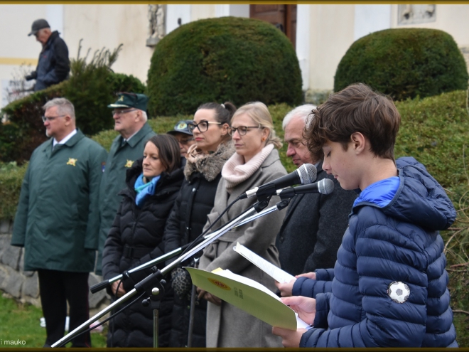 Učna ura pri svetilniku miru