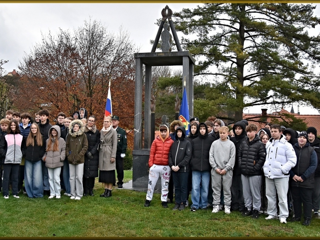 Učna ura pri svetilniku miru