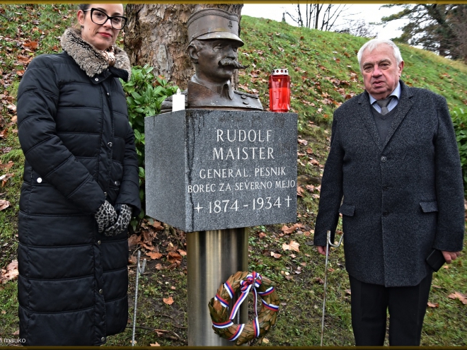 Učna ura pri svetilniku miru