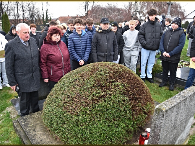 Učna ura pri svetilniku miru