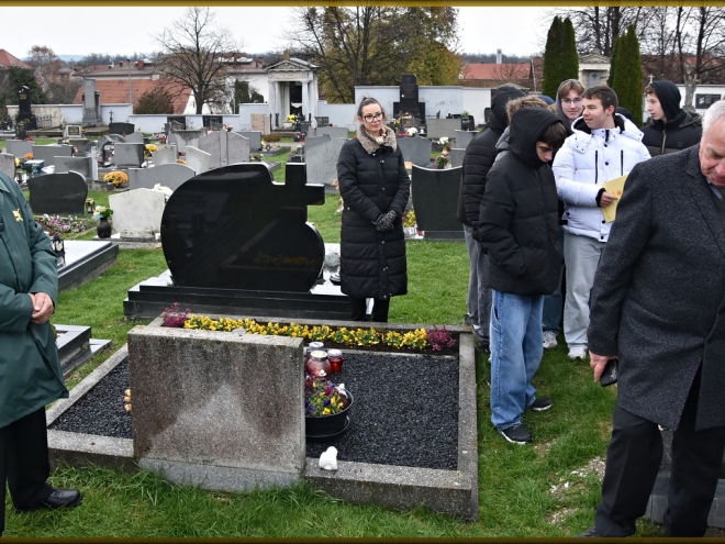 Učna ura pri svetilniku miru