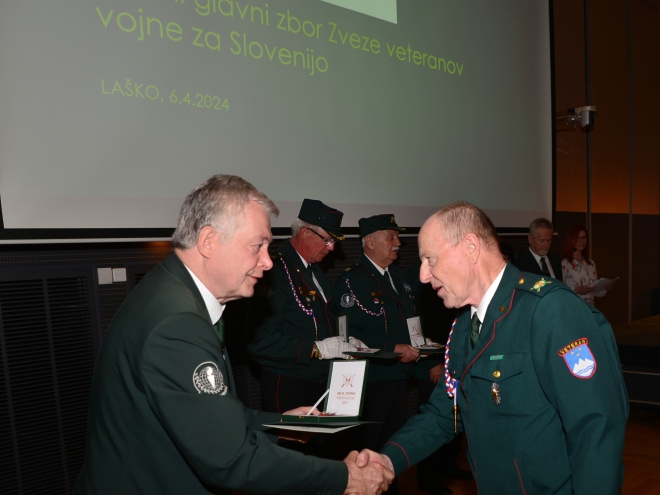 Delegati OZVVS Gornja Radgona na volilnem zboru ZVVS v Laškem