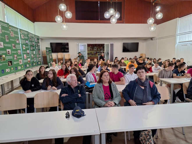 Učenci OŠ ruše in OŠ Selnice v Gornji Radgoni